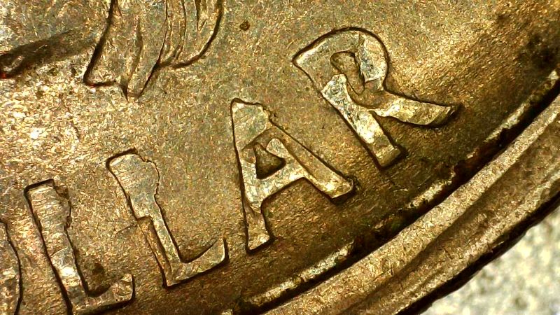 Weird-Damage-To-1999-D-Quarter-Pennsylvania