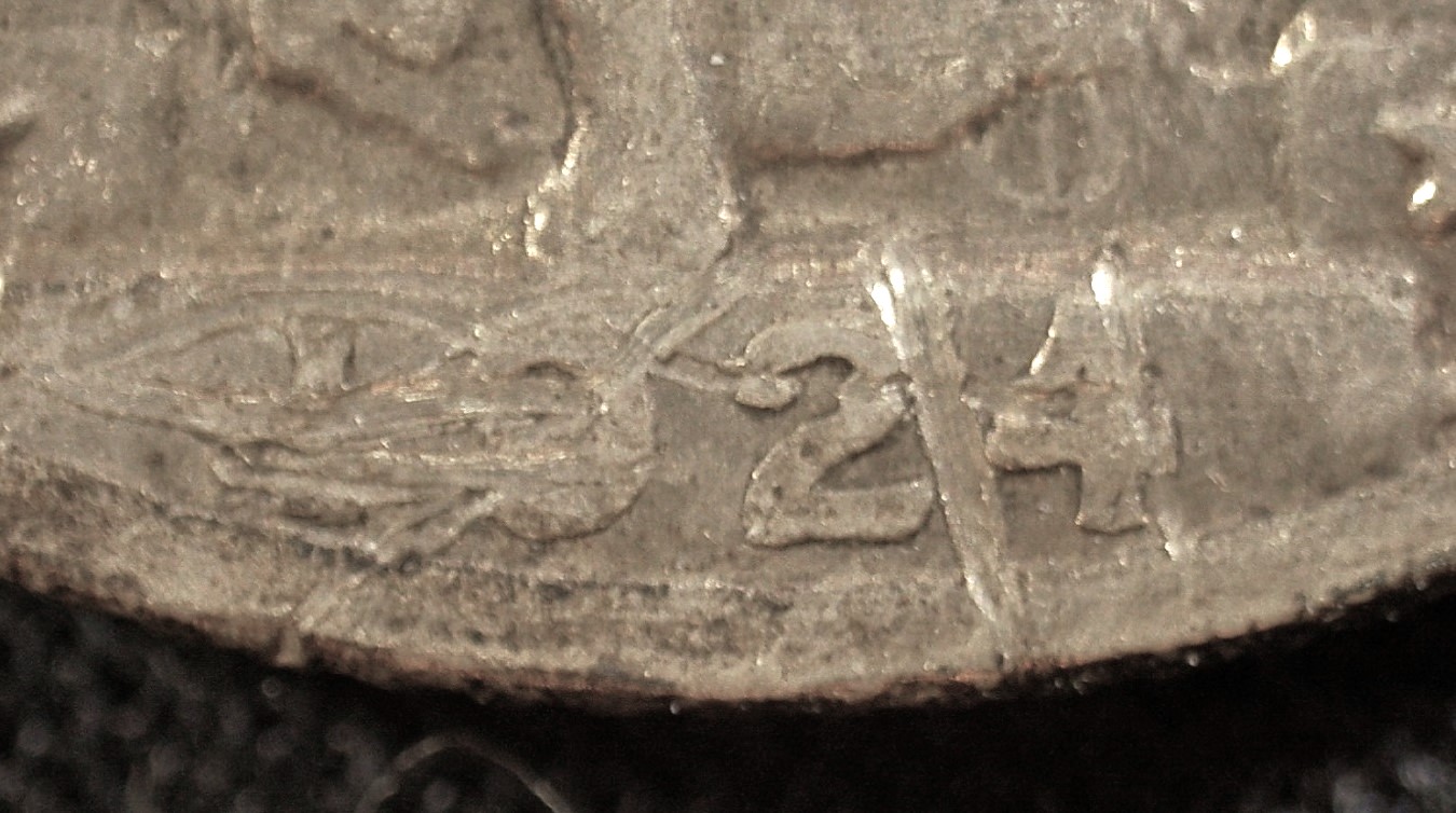 1924-Standing-Liberty-Quarter-With-Damaged-Date
