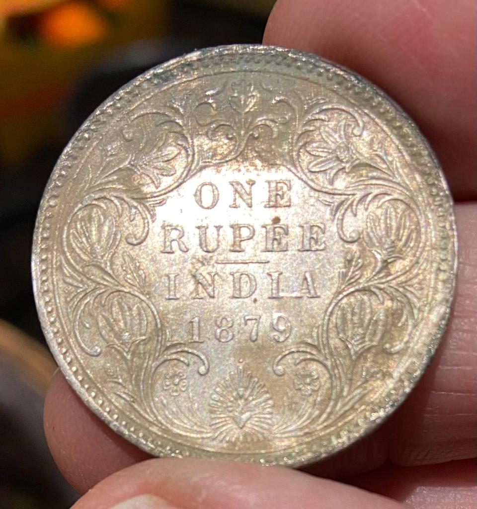 Bronze-Deposits-On-A-Victorian-Rupee---Removal?