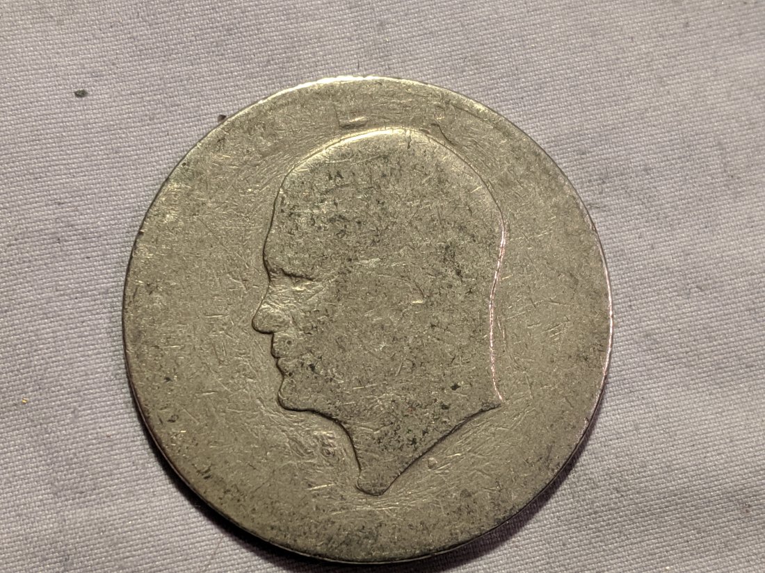 Grade-This-1984-D-Quater-Coin-And-Tell-Me-What-You-Think