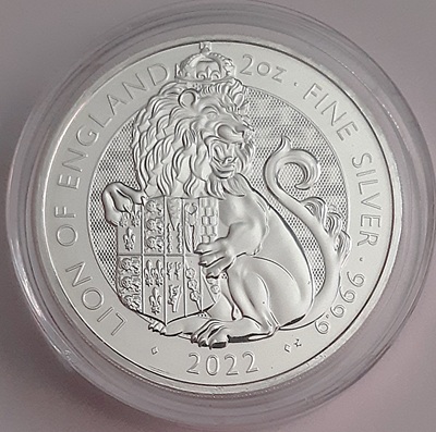 Queen-Elizabeth-II-Memorial-Thread