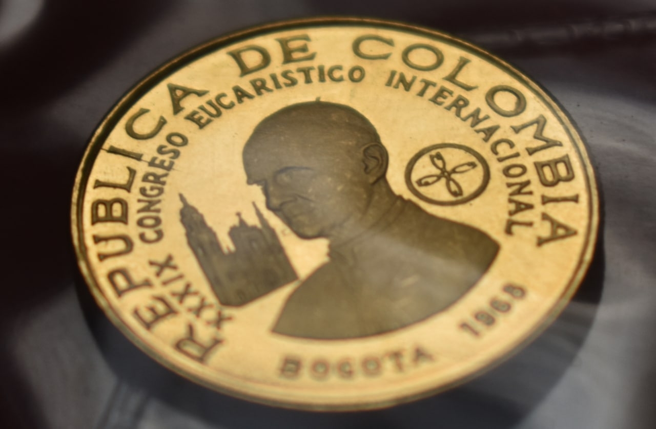 Colombian-1968-Gold-Coin-Information-Needed