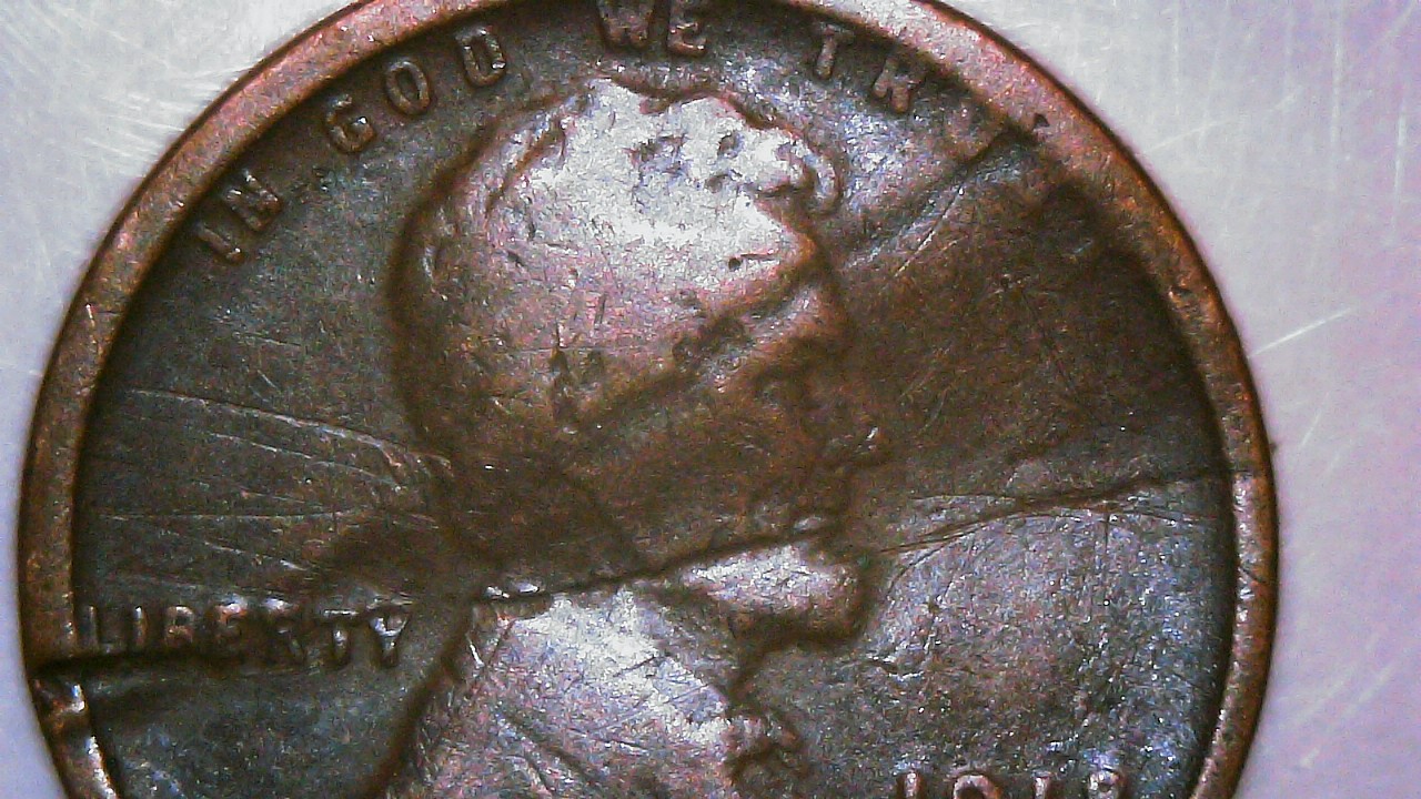 Need-Help.-1918-Penny.--Damaged-Or-Error.-Much-Appreciated.