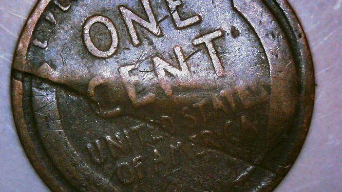 Need-Help.-1918-Penny.--Damaged-Or-Error.-Much-Appreciated.