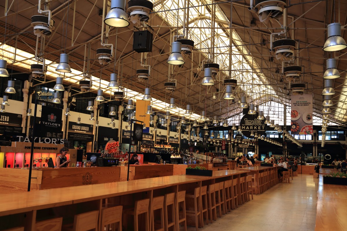 A-Visit-To-The-Museu-De-Dinherio-Or-Money-Museum-In-Lisbon-Portugal