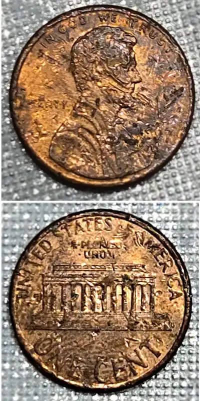 Found-A-1997-Lincoln-Memorial-No-Mint-Red-Penny-With-Errors!