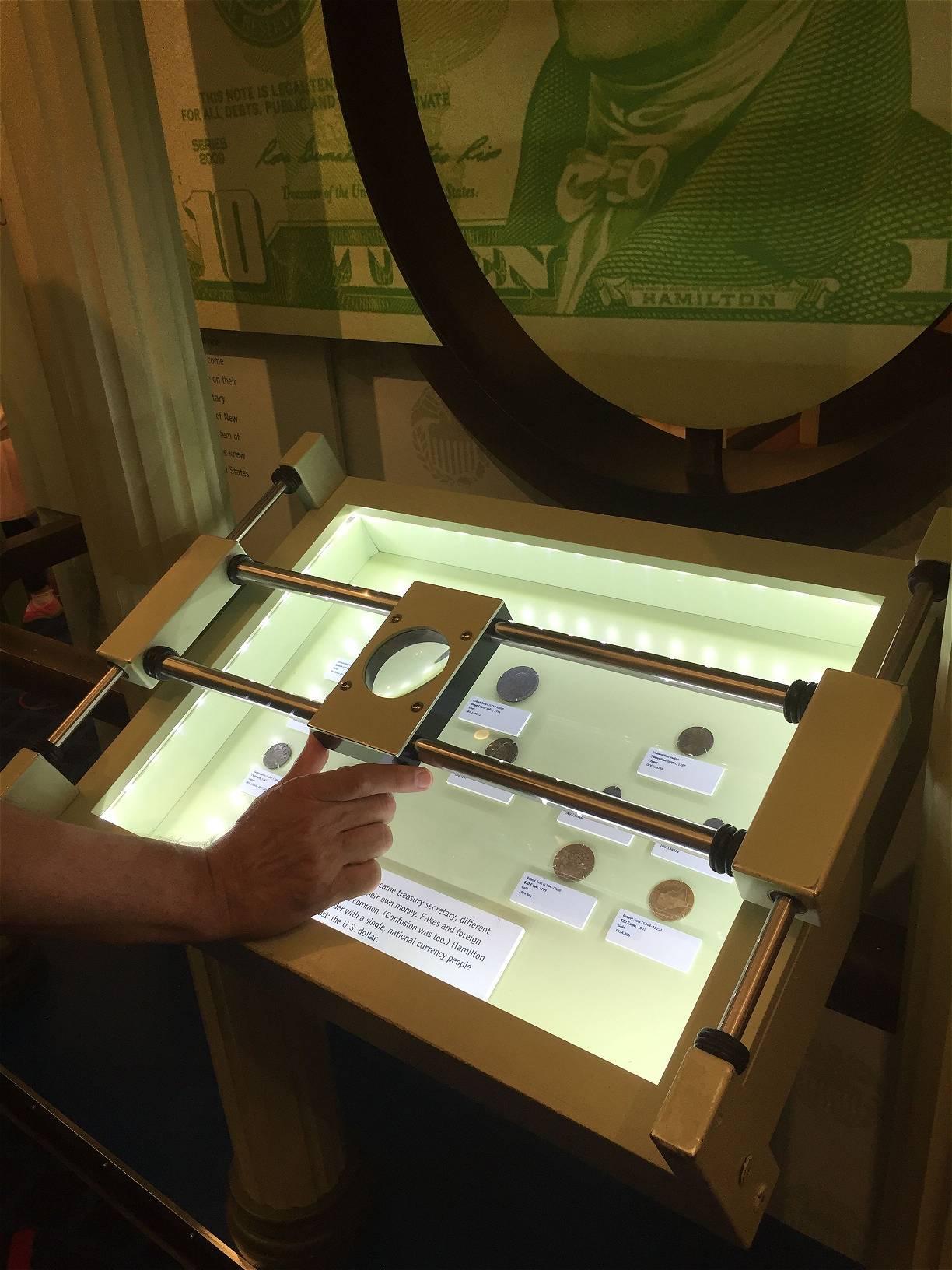 How-Can-Museums-Effectively-Display-Coins?