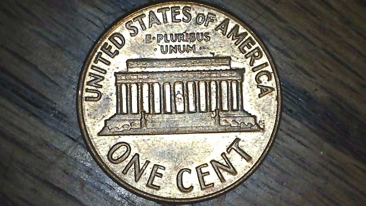 1972-D-Lincoln-Memorial-Cent-Machine-Doubling?
