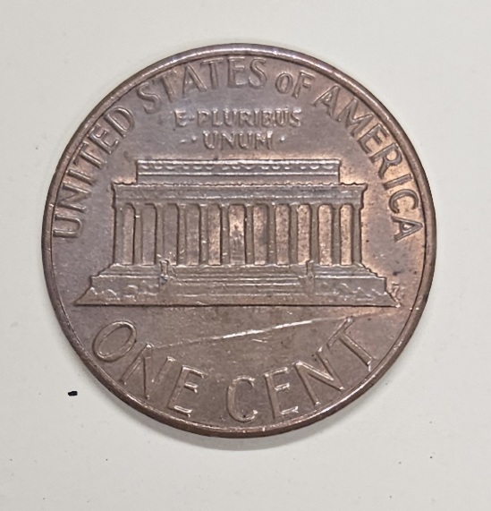 1983-Lincoln-Cents,-Die-Crack?