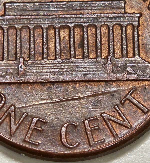 1983-Lincoln-Cents,-Die-Crack?