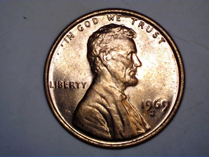 1969-S-Lincoln-Cent--Guy-What-Have-On-Here-That-You-See-Any-Special-On-It-Thanks