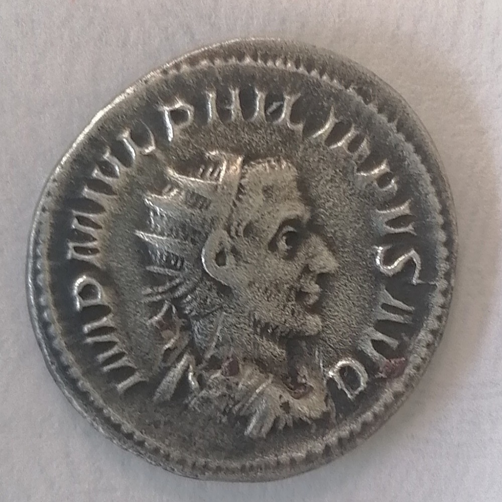Roman-Antoninianus---Which-Version-Is-Preferable?
