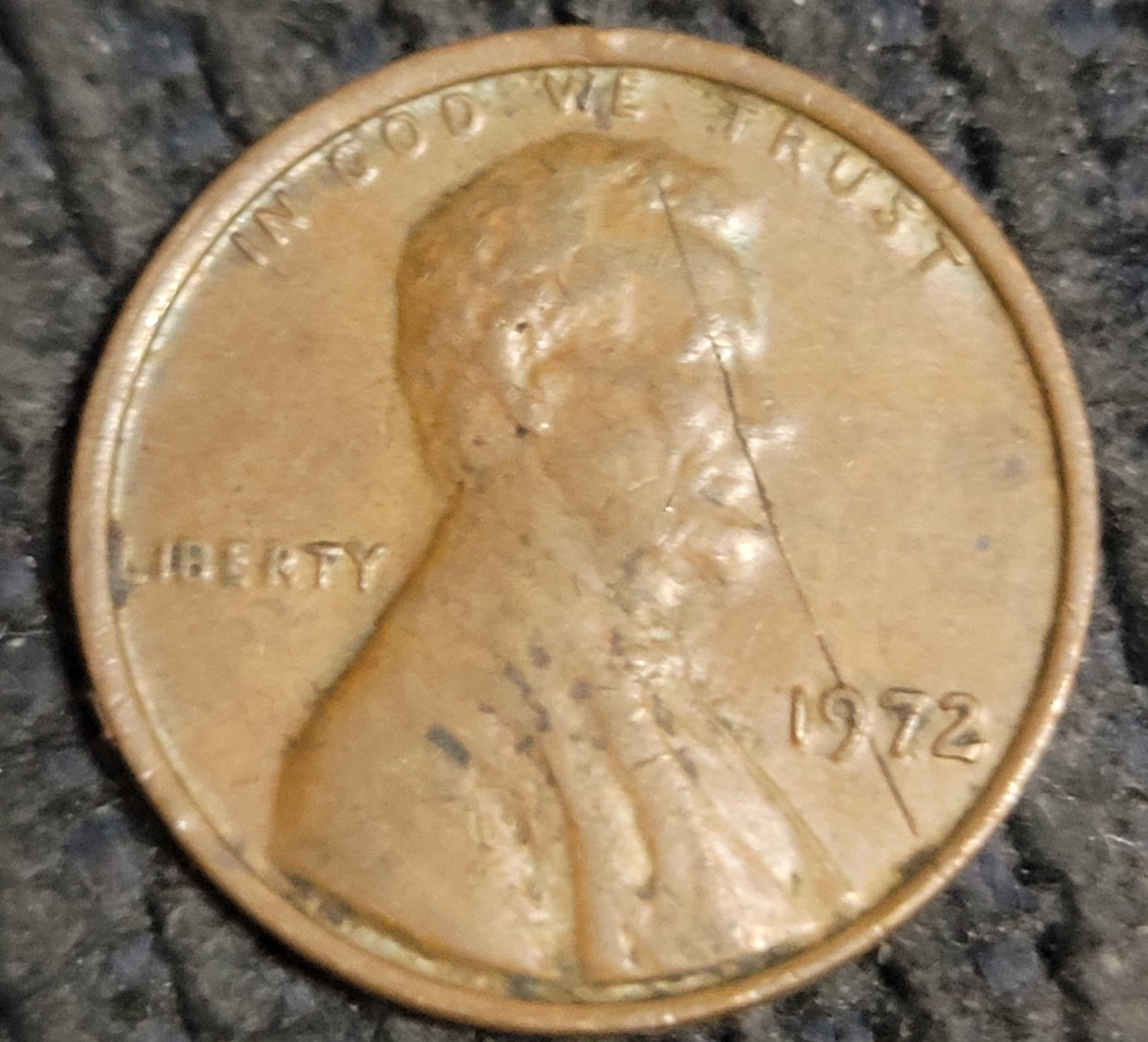 1972-Lincoln-Memorial-Cent-Double-Parallel-Die-Crack-Or-Just-PMD/Scratch?