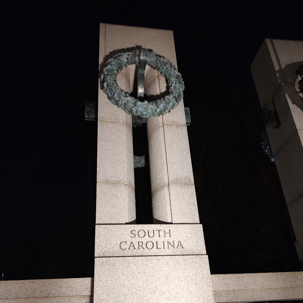 Commems-Collection-Medals:-World-War-II-National-Memorial---Washington,-DC