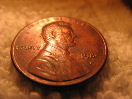 Interesting-Grease-Filled-Die-1984-D-Lincoln-Memorial-Cent
