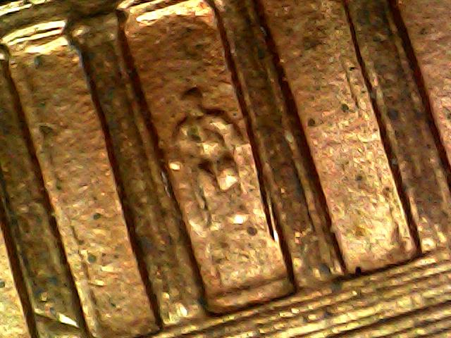 2000-D-Cent-With-Die-Crack