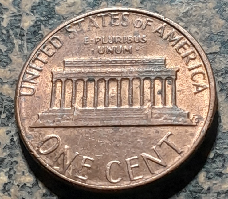 1982-D-Small-Date-DDO?