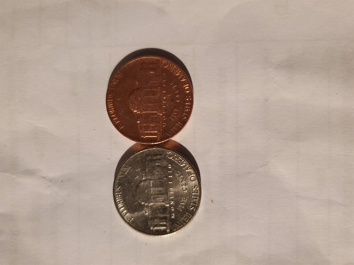 Need-Some-Help-Identifying-A-1976-Nickel,-Looks-Like-It-Is-Copper