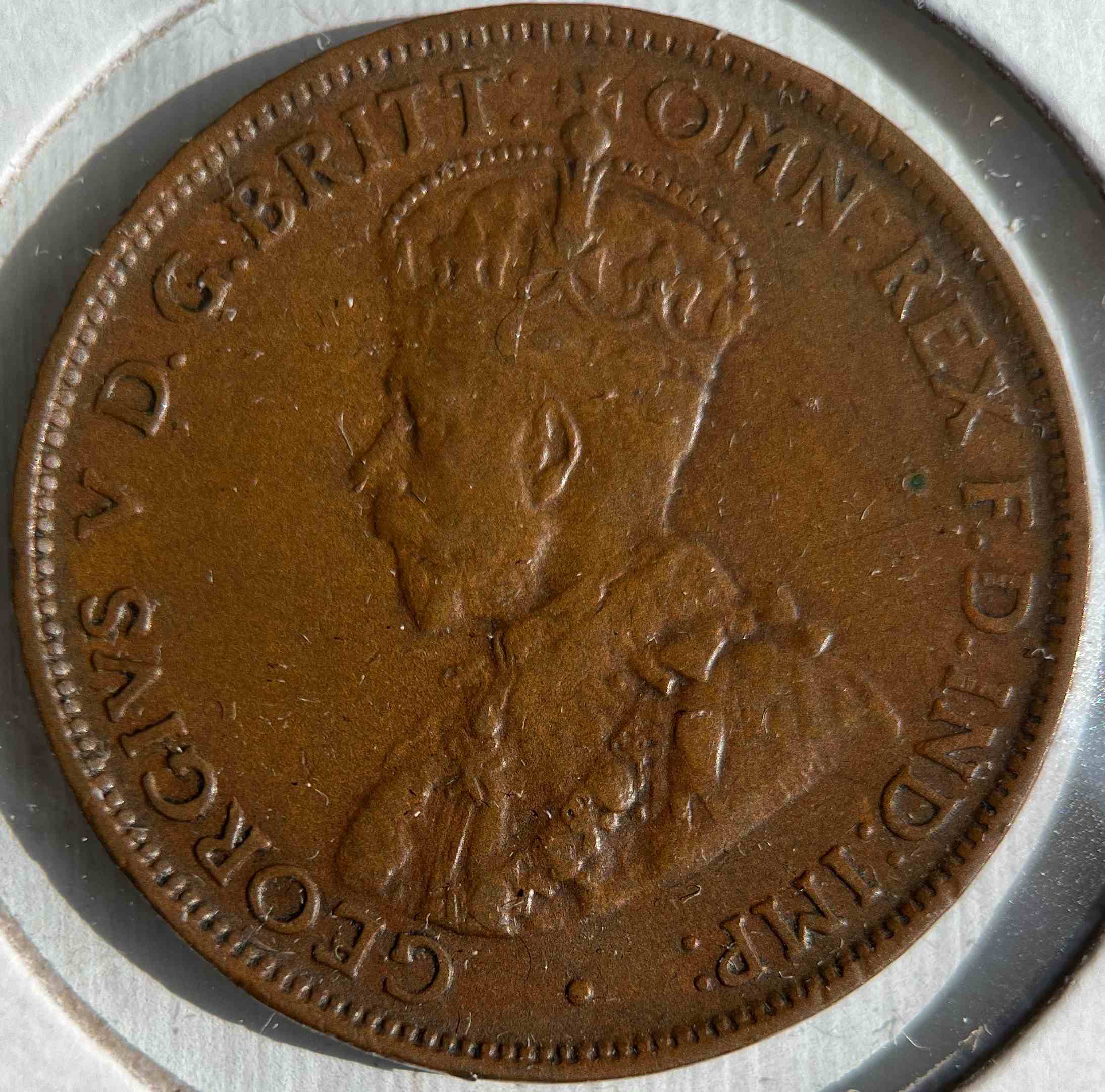 Nice-Circular-Die-Crack-On-Australia-1926-1/2-Penny-To-Share