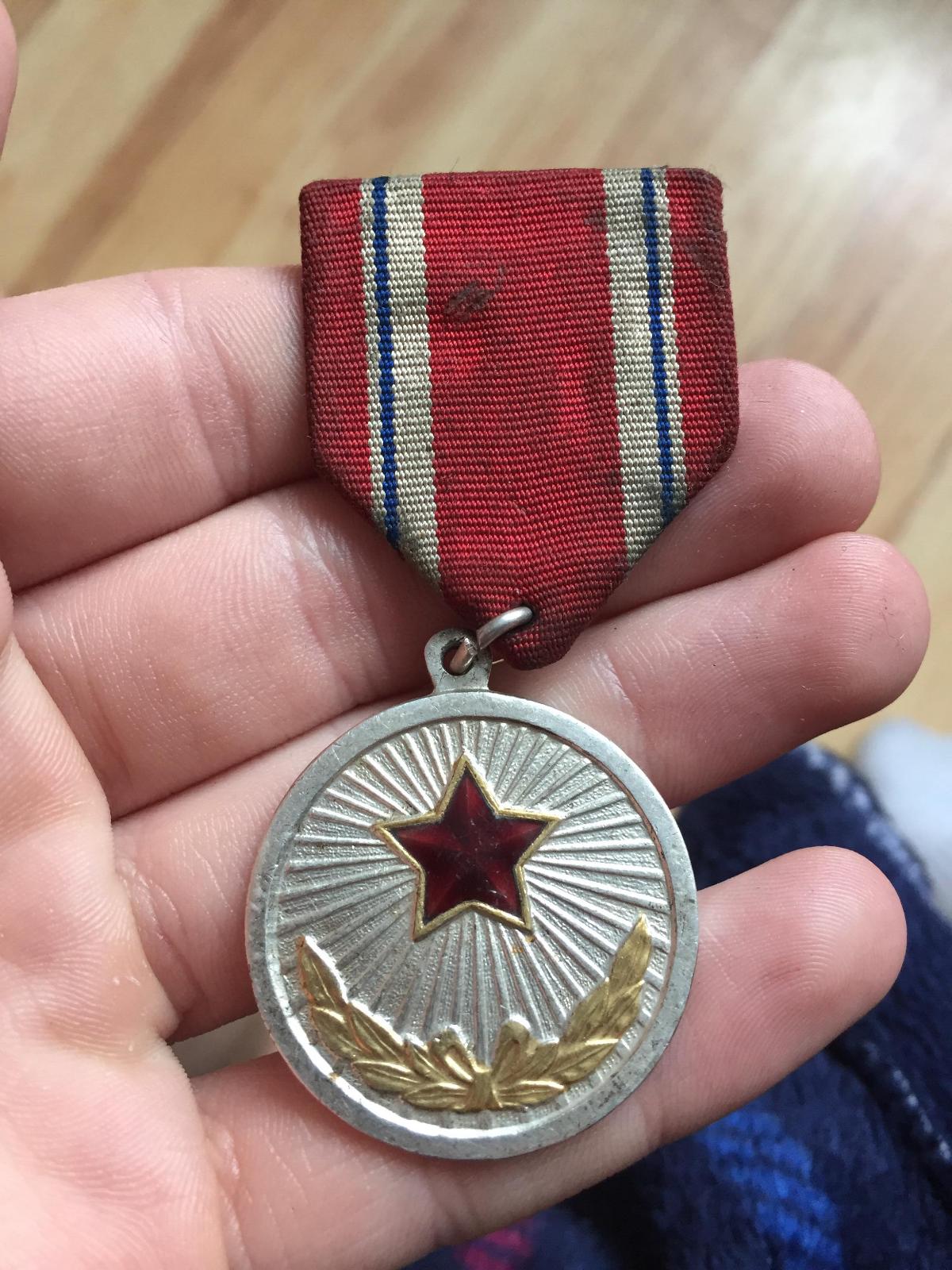Unknown-North-Korean-Medal?