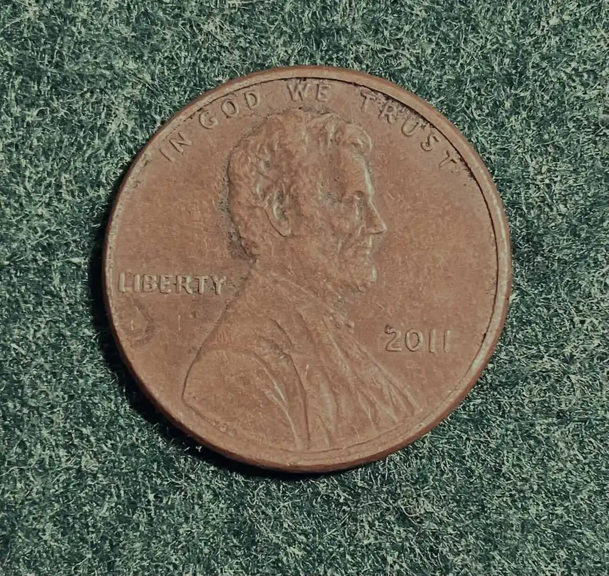 Curious-Looking-2011-Shield-Reverse-Lincoln-Cent-2010-2026
