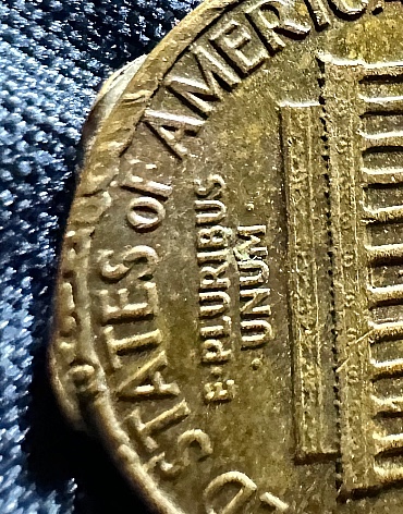 Can-Someone-Help-Me-Identify-If-I-Have-Something-Here-1962-D-Cent