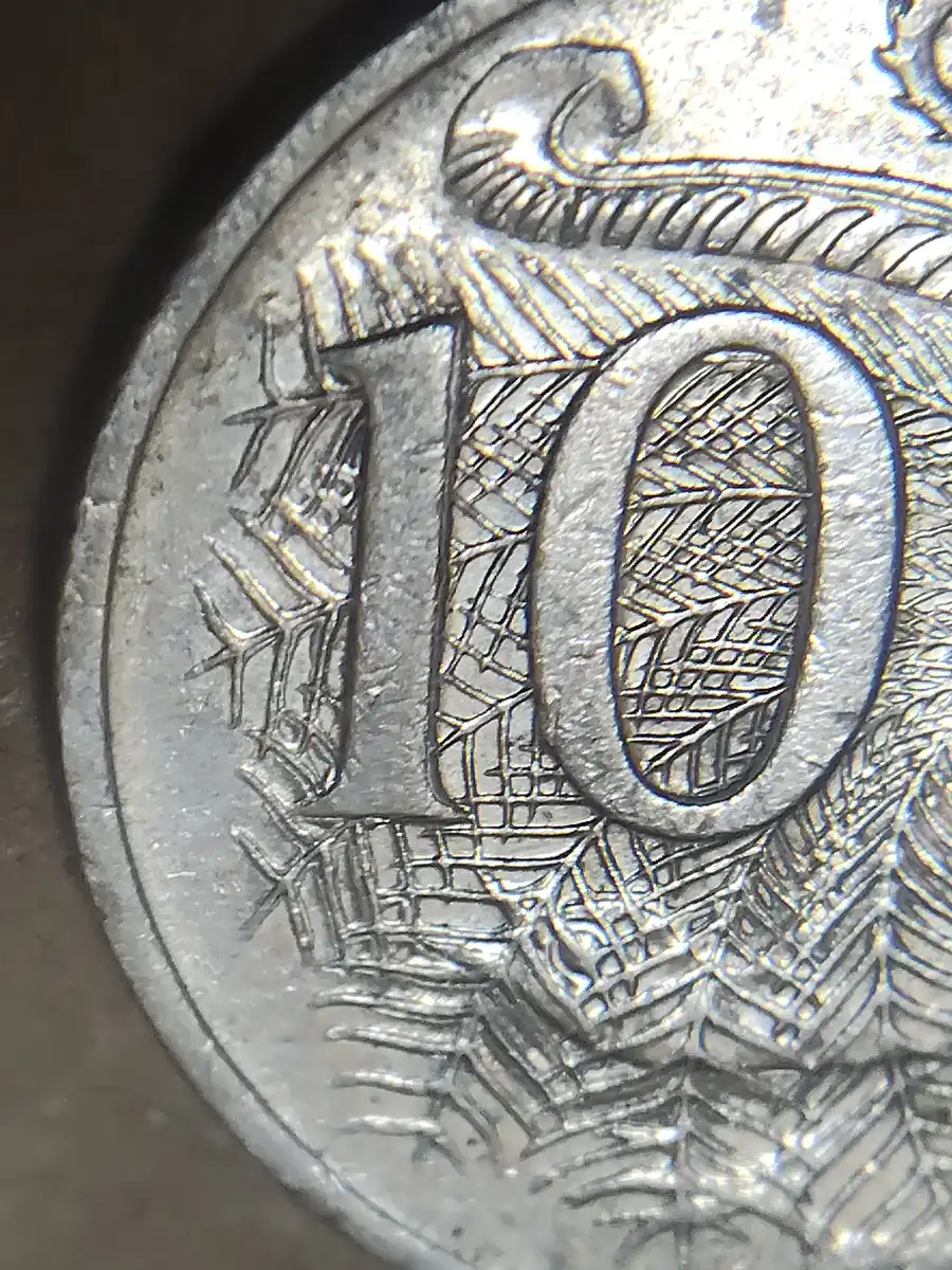 2003-10c-Repeating-Bird-Tail
