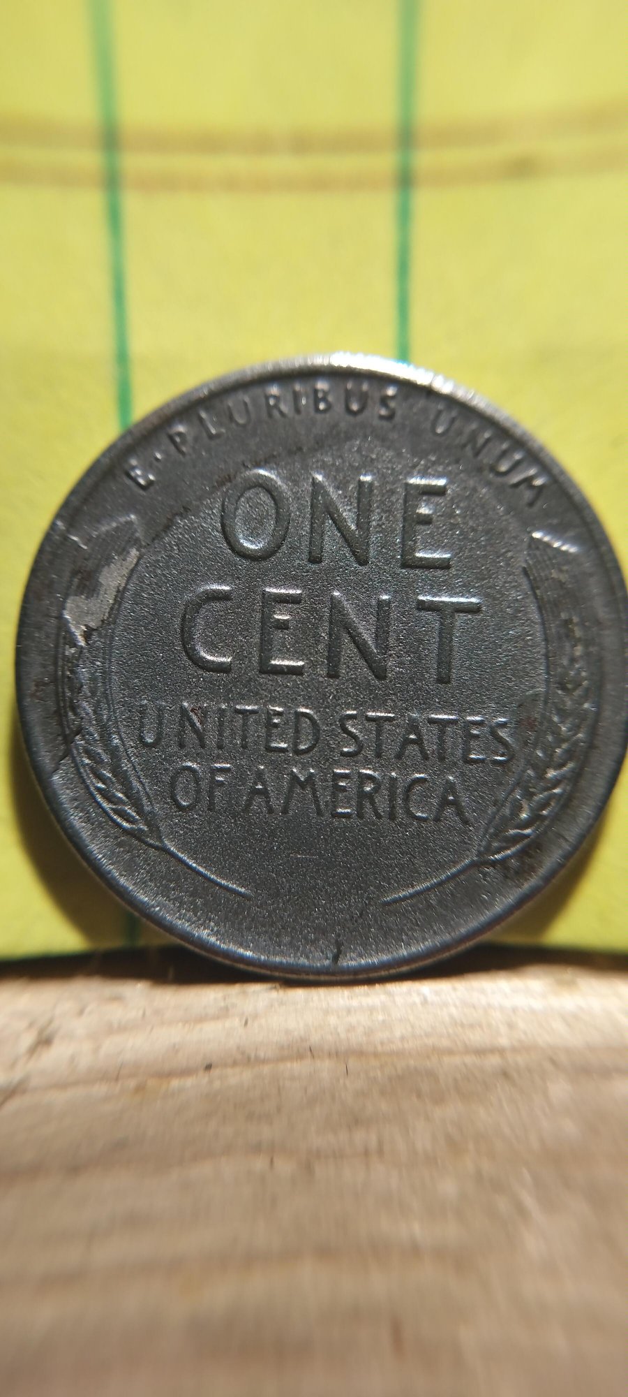 1943-Lincoln-Steel-Penny.-Dye-Crack-Or-Split-Dye?-Lamination-Issue-Also?-What-Y'all-Think?