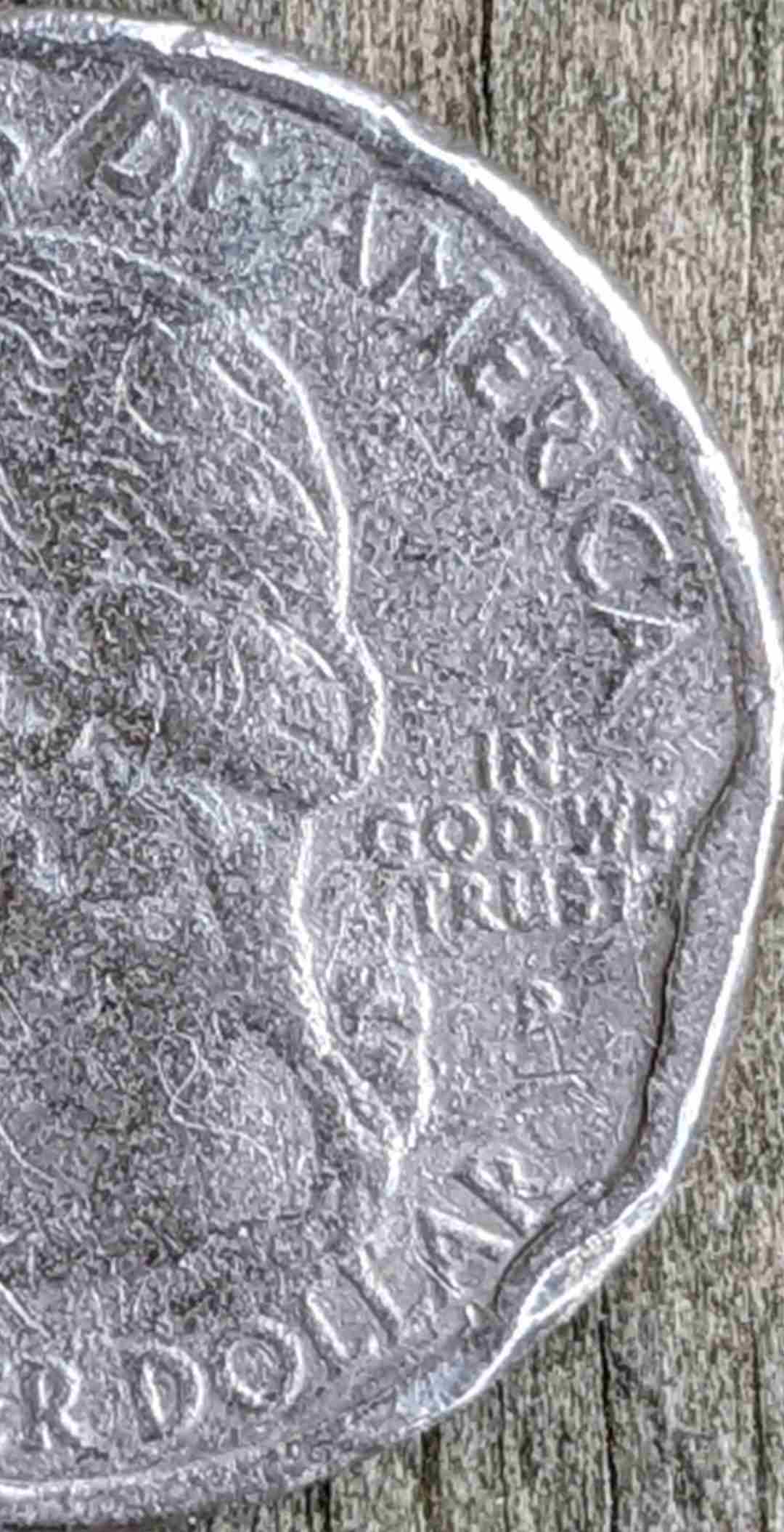 2002-P-Mississippi-Quarter-With-What-Looks-Like-A-Lot-Of-Errors