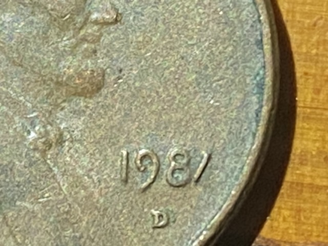 1981-D-Lincoln-Cent-,-One-In-1981-Is-Crooked.
