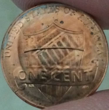 Penny-2010-With-Imprinted-Lincoln-Memorial-On-Back