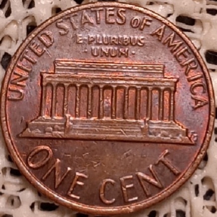 1982-Lg-Date-Copper-Lincoln-Cent-M/M-Error?
