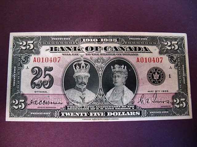 Banknotes-For-Grading---1935-Bofc-25$-&-1935-RBc-$10