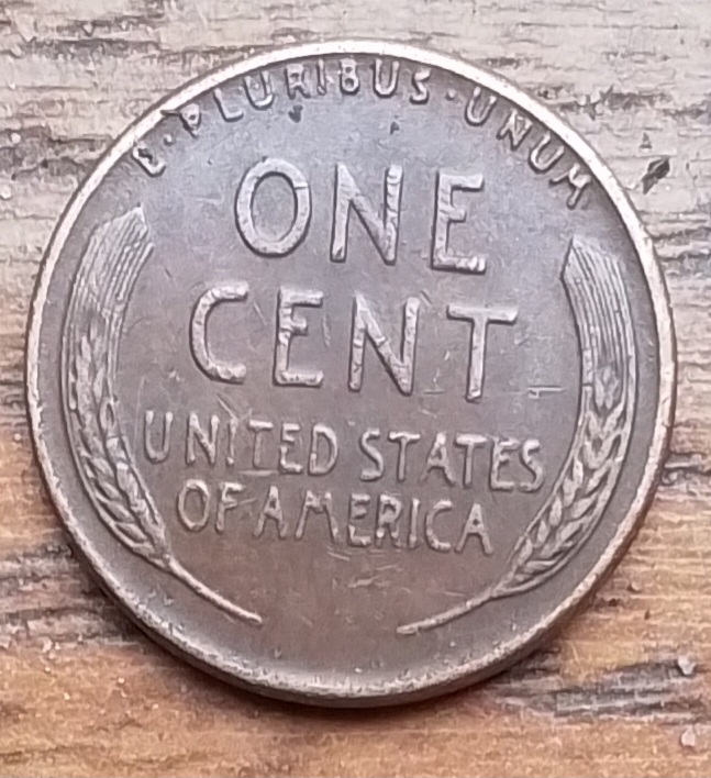 1957-Wheat-Penny-No-Mint-With-Die-Break-In-Liberty.-I-Think