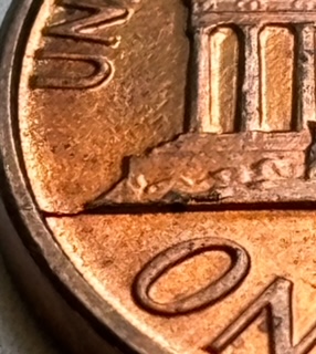 1988-Cent-With-Cud-And-Die-Crack