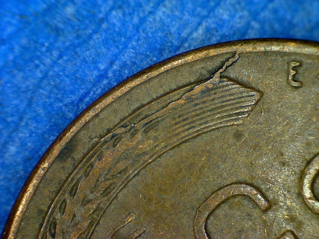 Is-This-A-Die-Crack-On-The-Reverse-Of-This-1953-S-Penny?