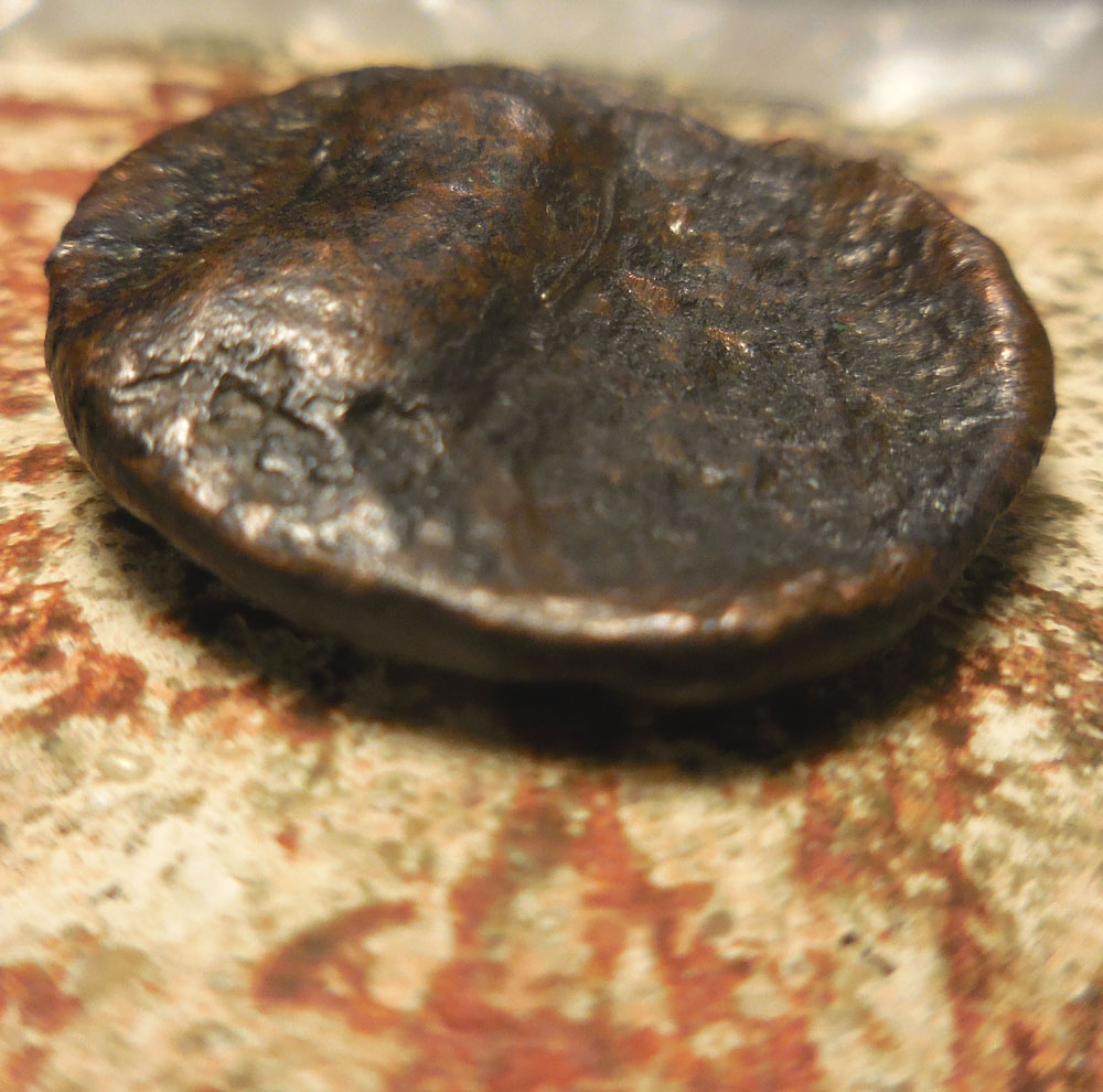 No-ID-On-This-Very-Thick-24.5mm,-10.50-G-Owl?-With-Apollo-Or-Even-Tanit?