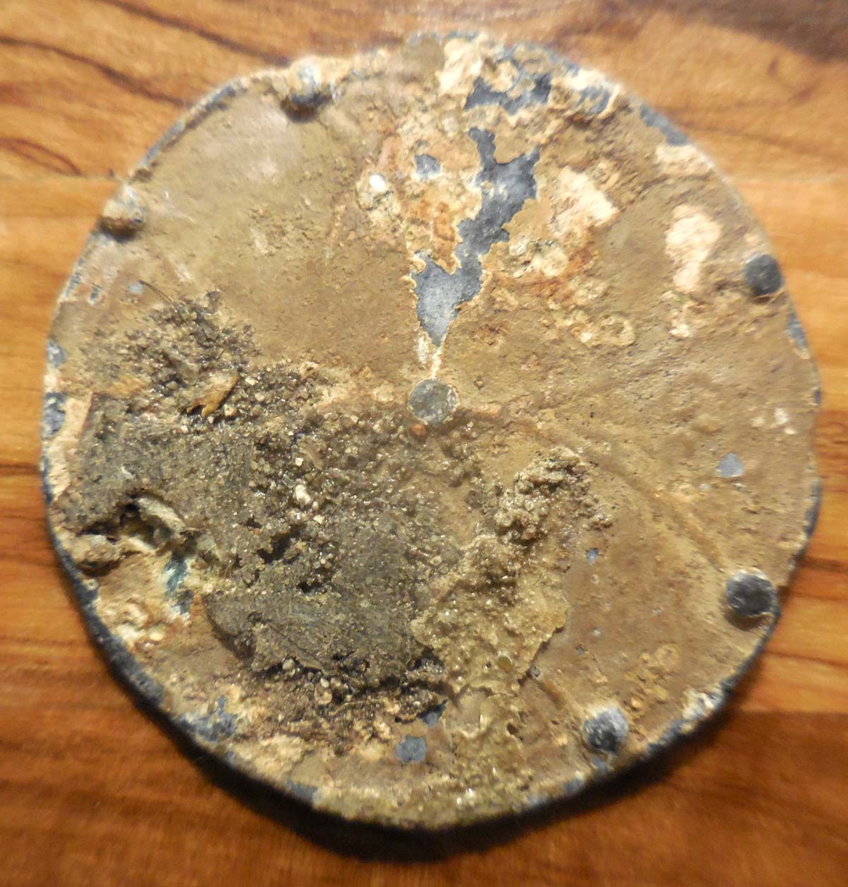 Two-Neat-Byzantine-Lead-Seals,-43-MM-Large-Seal-&-22-MM-Cross-And-Stairs