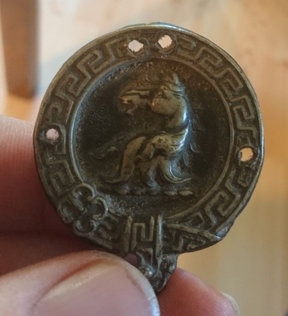 Old-Token?found-In-Southern-Sweden-Id:-Scottish-Clan-Badge