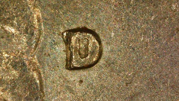 1970-D-25c-With-Re-Punched-MM