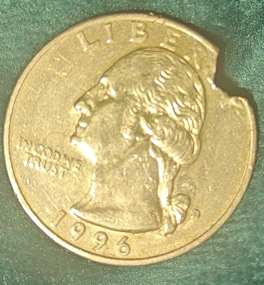 Can-Anyone-Tell-Me-If-This-Is-An-Error-Coin.--Never-Seen-This-Before.-1996-Quarter