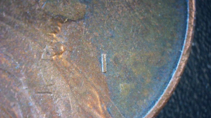 198?-D-Lincoln-Penny-Missing-The-Date-And-Rust-On-Obverse