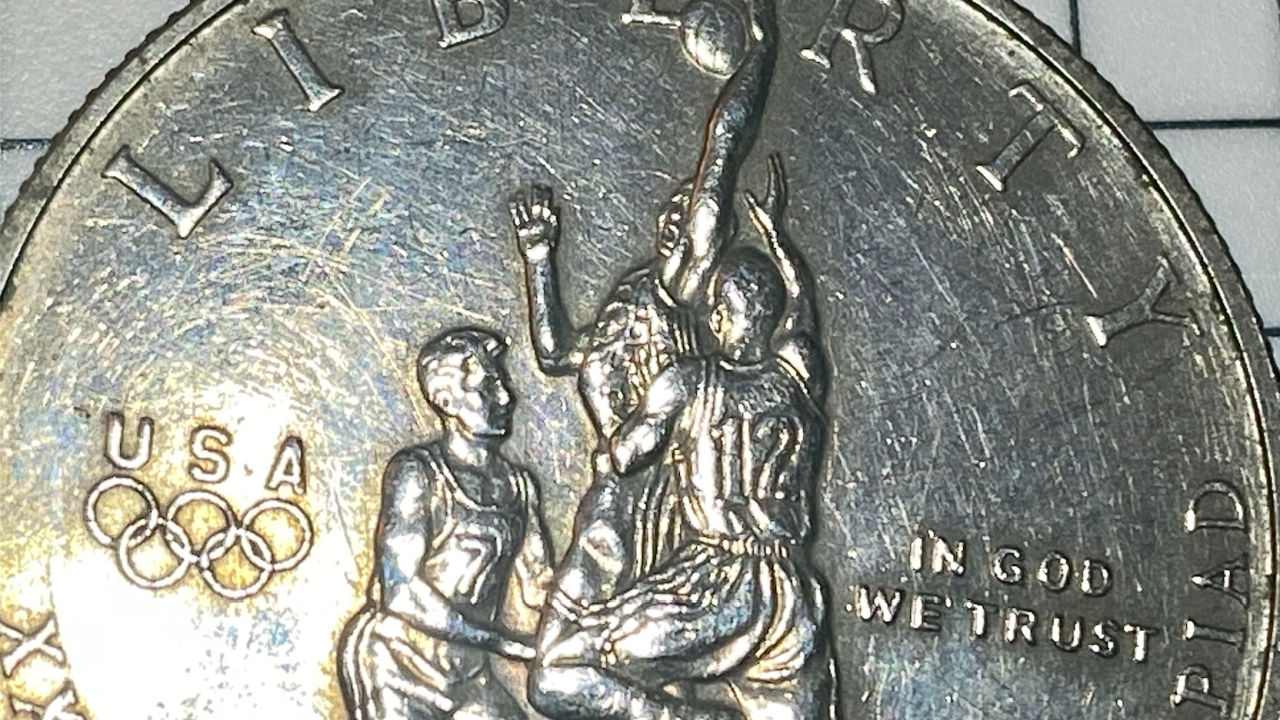 What's-On-This-1995-S-Olympic-Basketball-Half-Dollar?-An-Error?