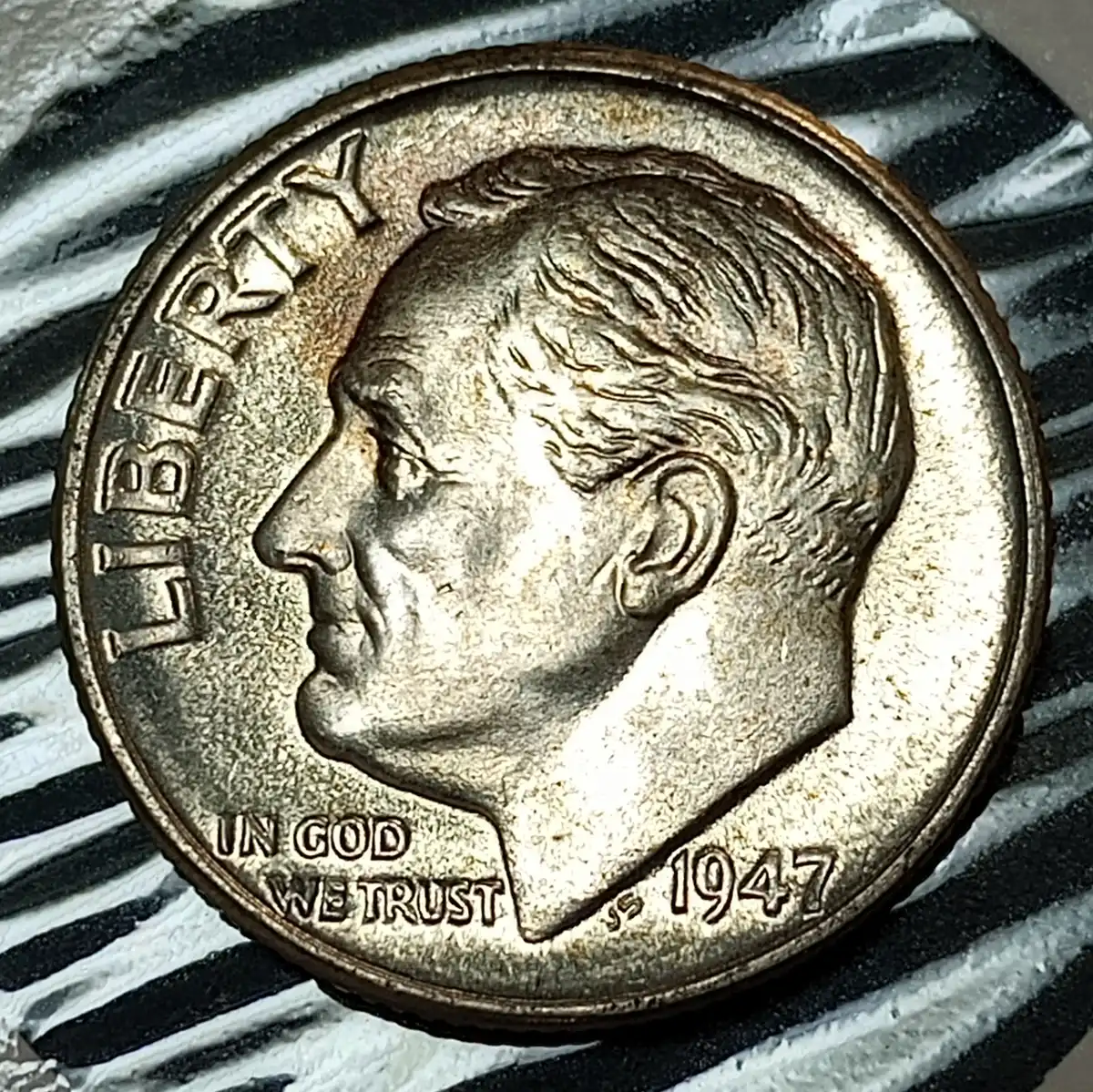 1947-D-Roosevelt-Dime-With-Linear-Fridb?