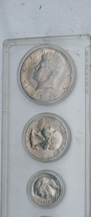 Are-These-Official-US-Mint-Sets?