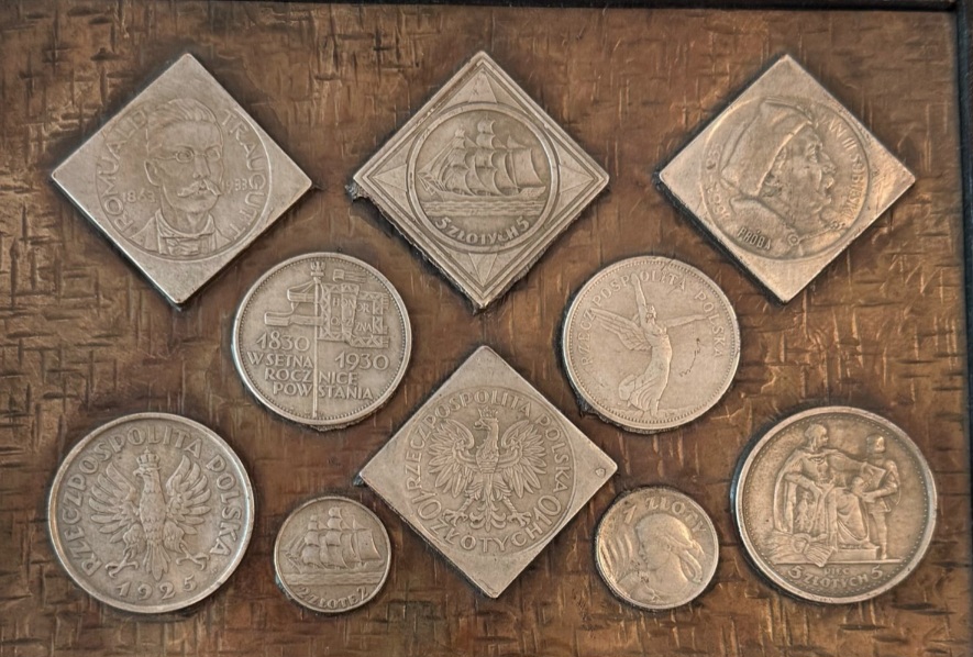 Think-These-Are-Real-Coins-On-The-Lid-Of-Box?-Help-Needed