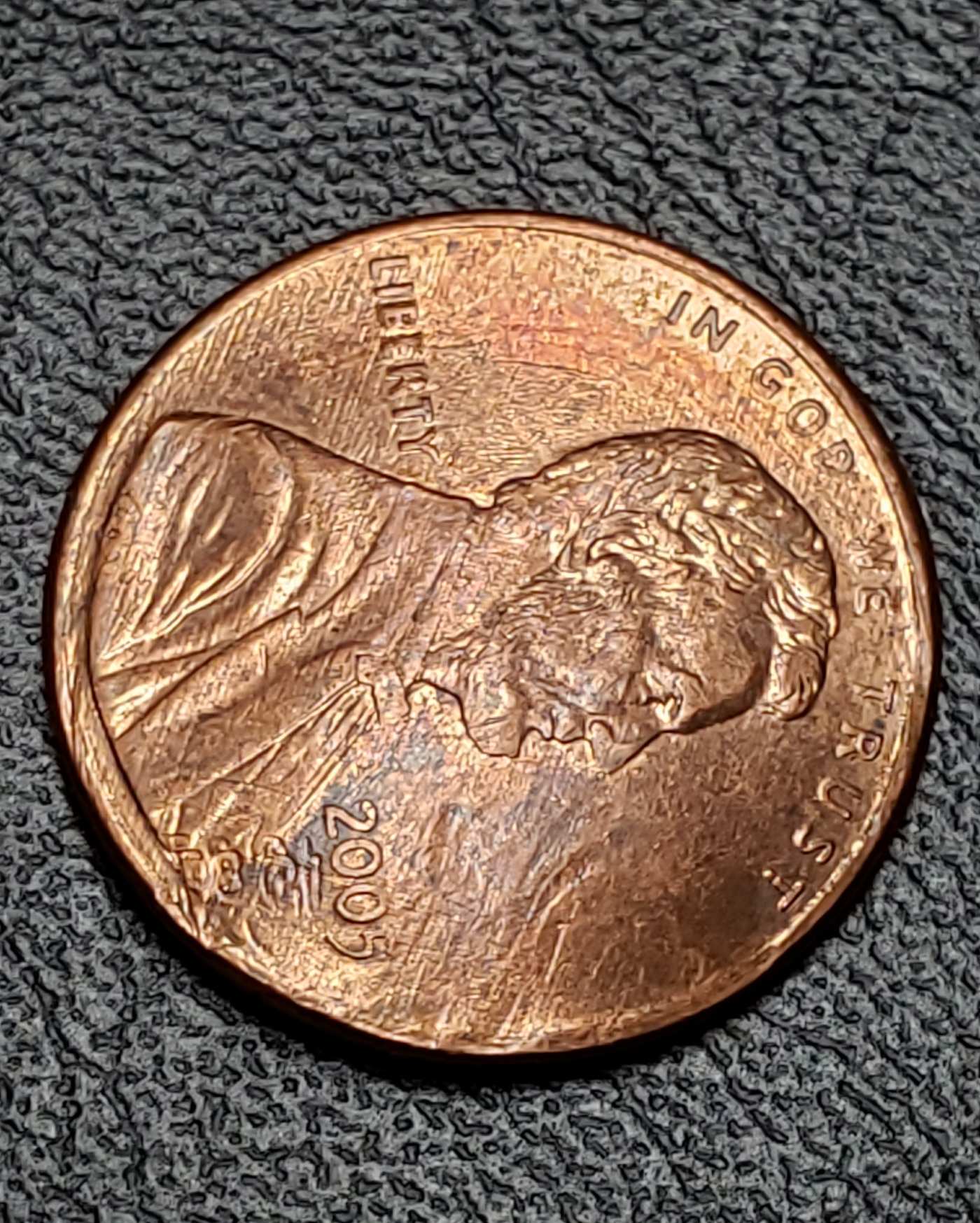 2005-P-Lincoln-Cent-Floating-Die-Clash?