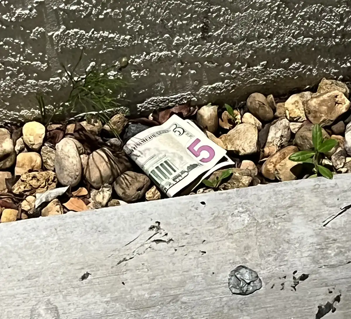 Post-Your-Stories-&-Pix-Of-Found-Money