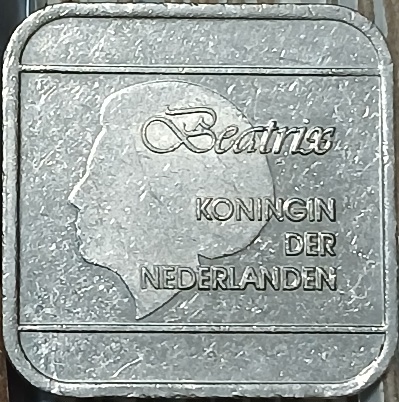 100-Coins-From-100-Different-Countries-In-100-Different-Years-Game-20th-Century-Edition