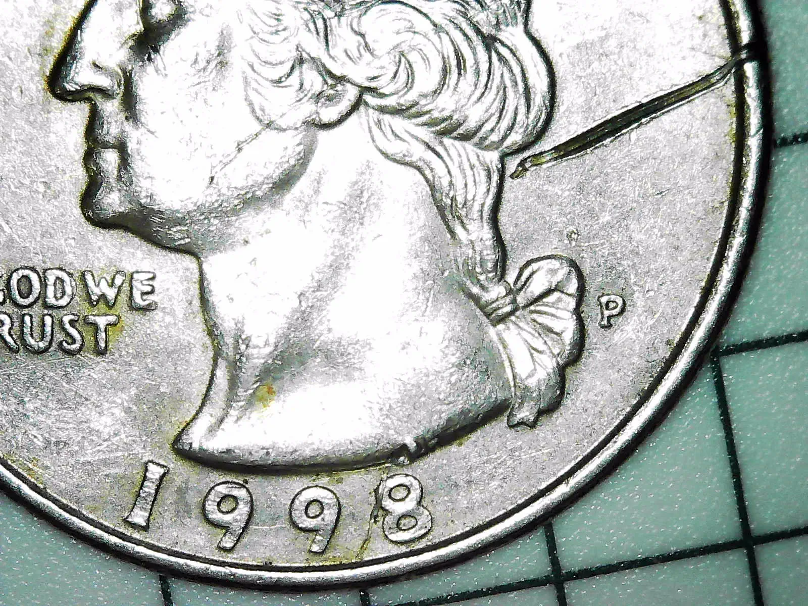 1998-P-Quarter-Possible-Staple,-Edge-Layer-Visible,-Die-Crack